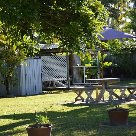 Rover Holiday Units Mackay Exterior photo