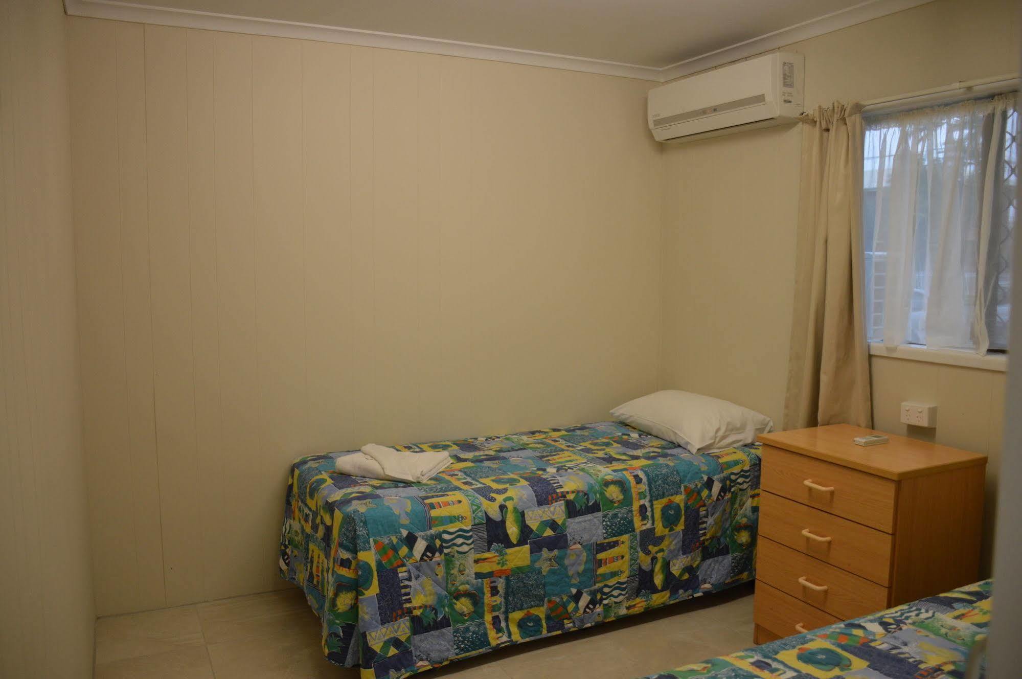 Rover Holiday Units Mackay Exterior photo