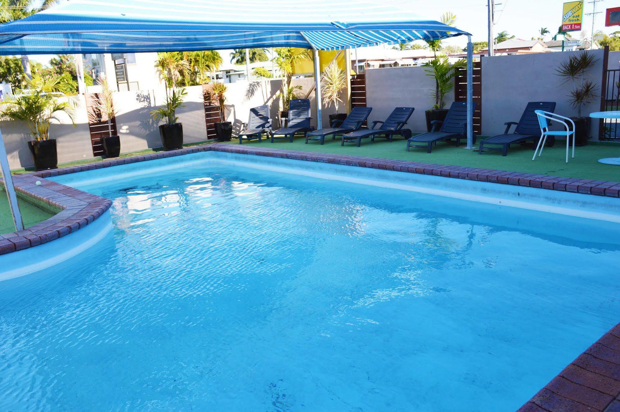 Rover Holiday Units Mackay Exterior photo