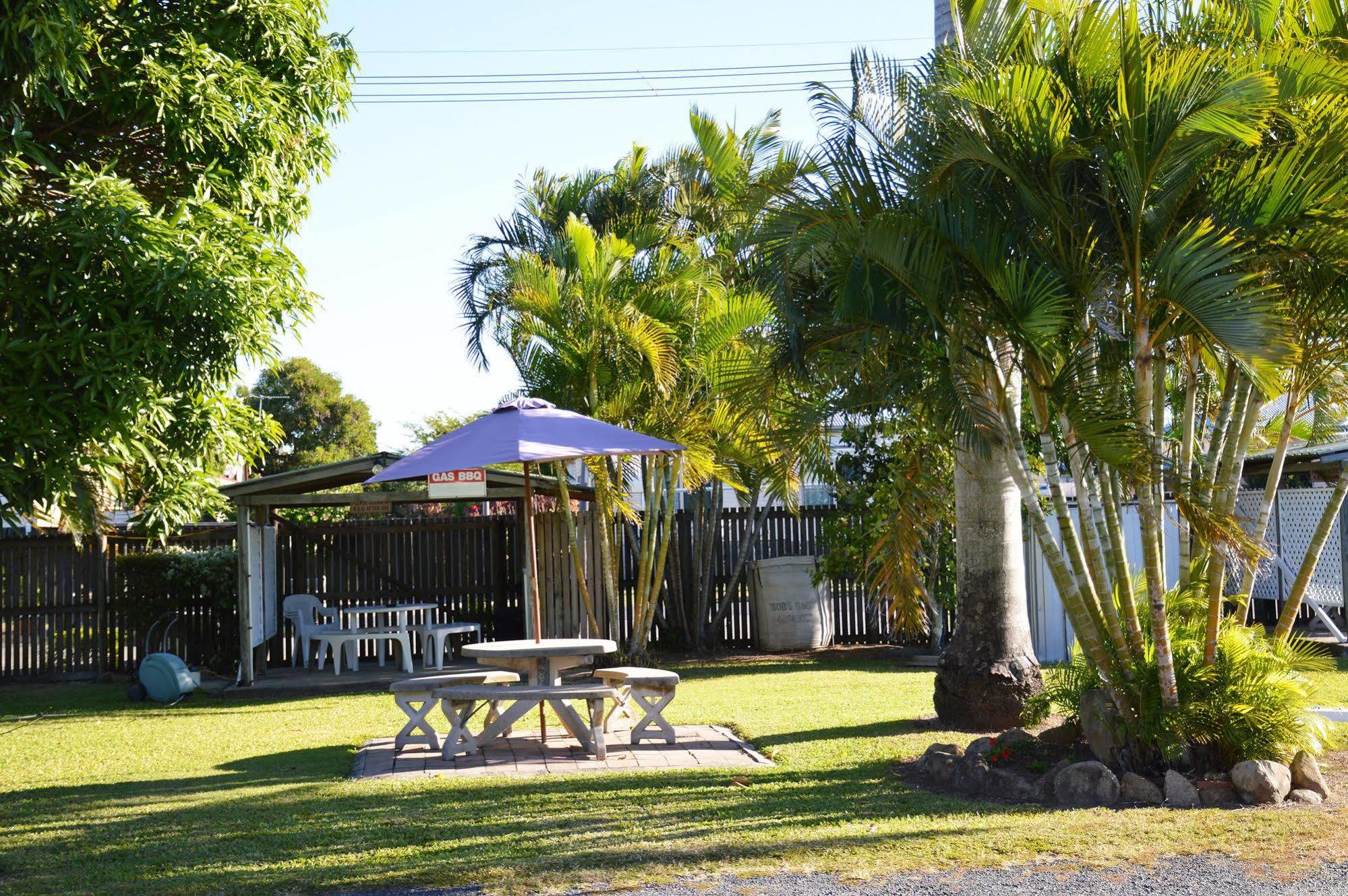 Rover Holiday Units Mackay Exterior photo